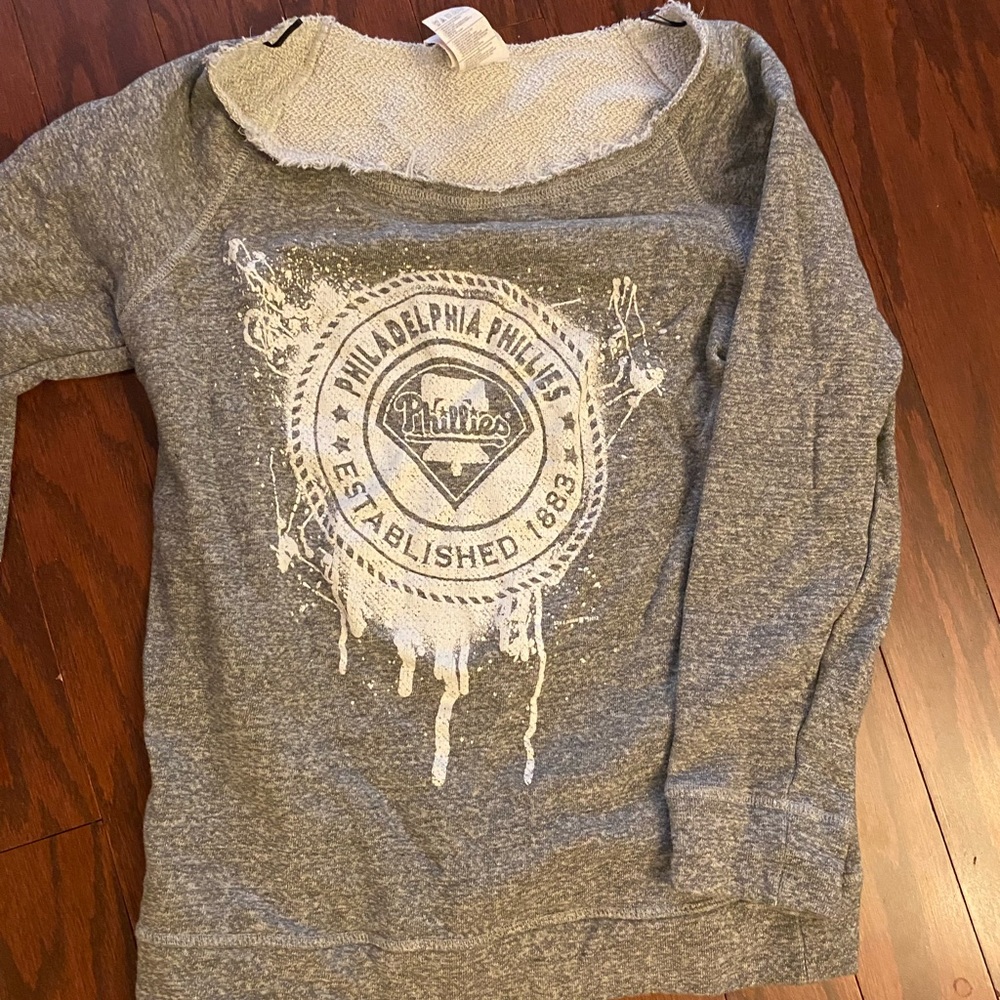 PHILLIES gray women’s Phillies sweatshirt with destroyed neckline sz L